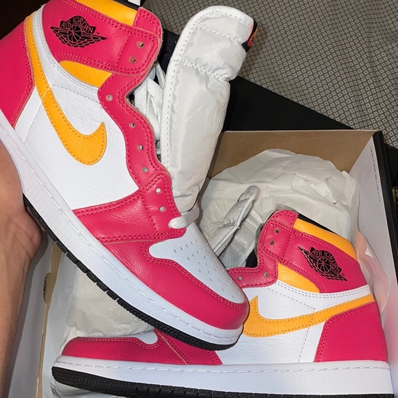 Jordan light fusion red